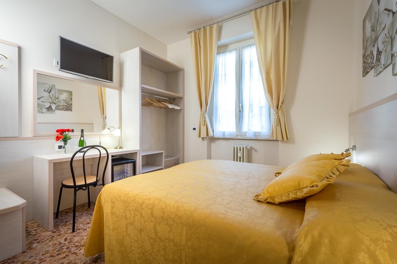 B&B Dolce Luna Florence Luaran gambar