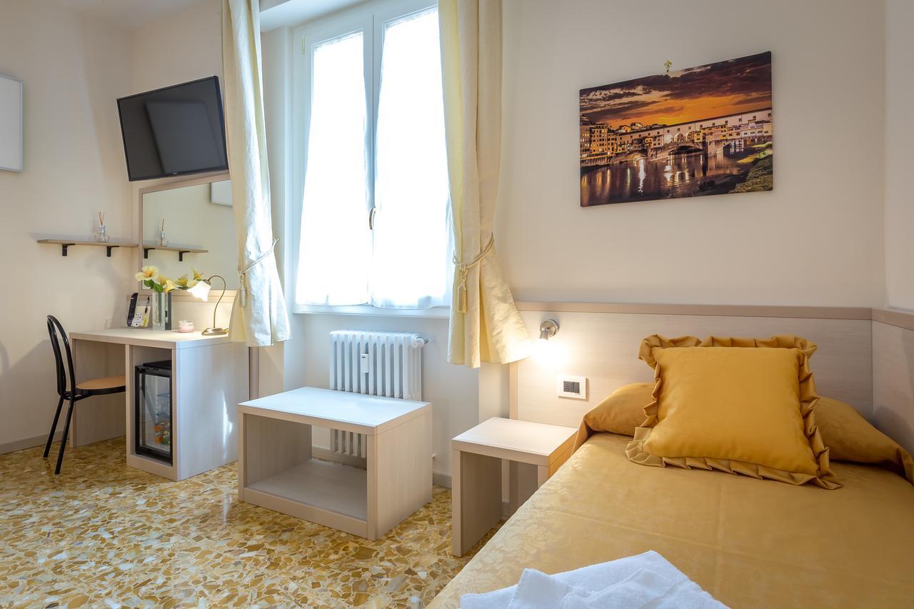 B&B Dolce Luna Florence Luaran gambar