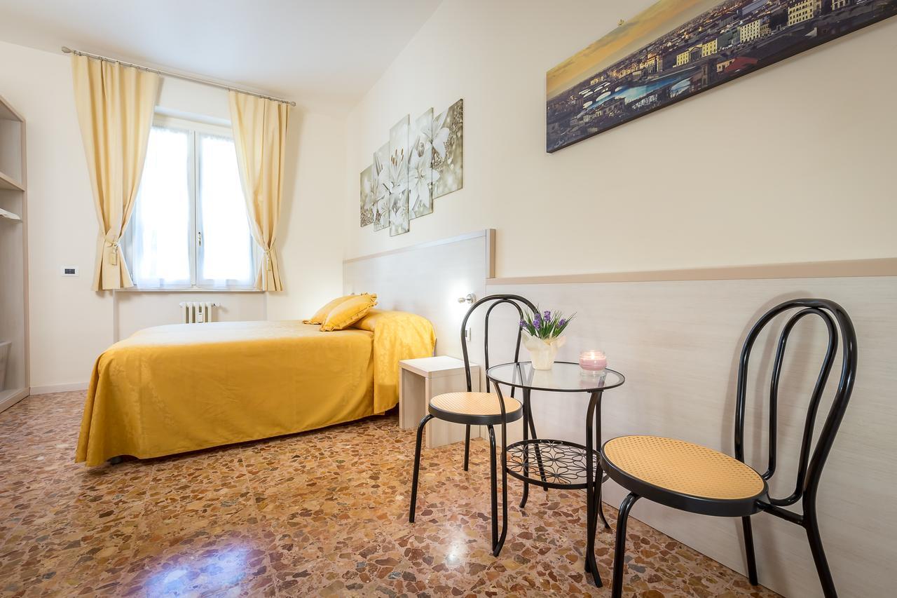 B&B Dolce Luna Florence Luaran gambar